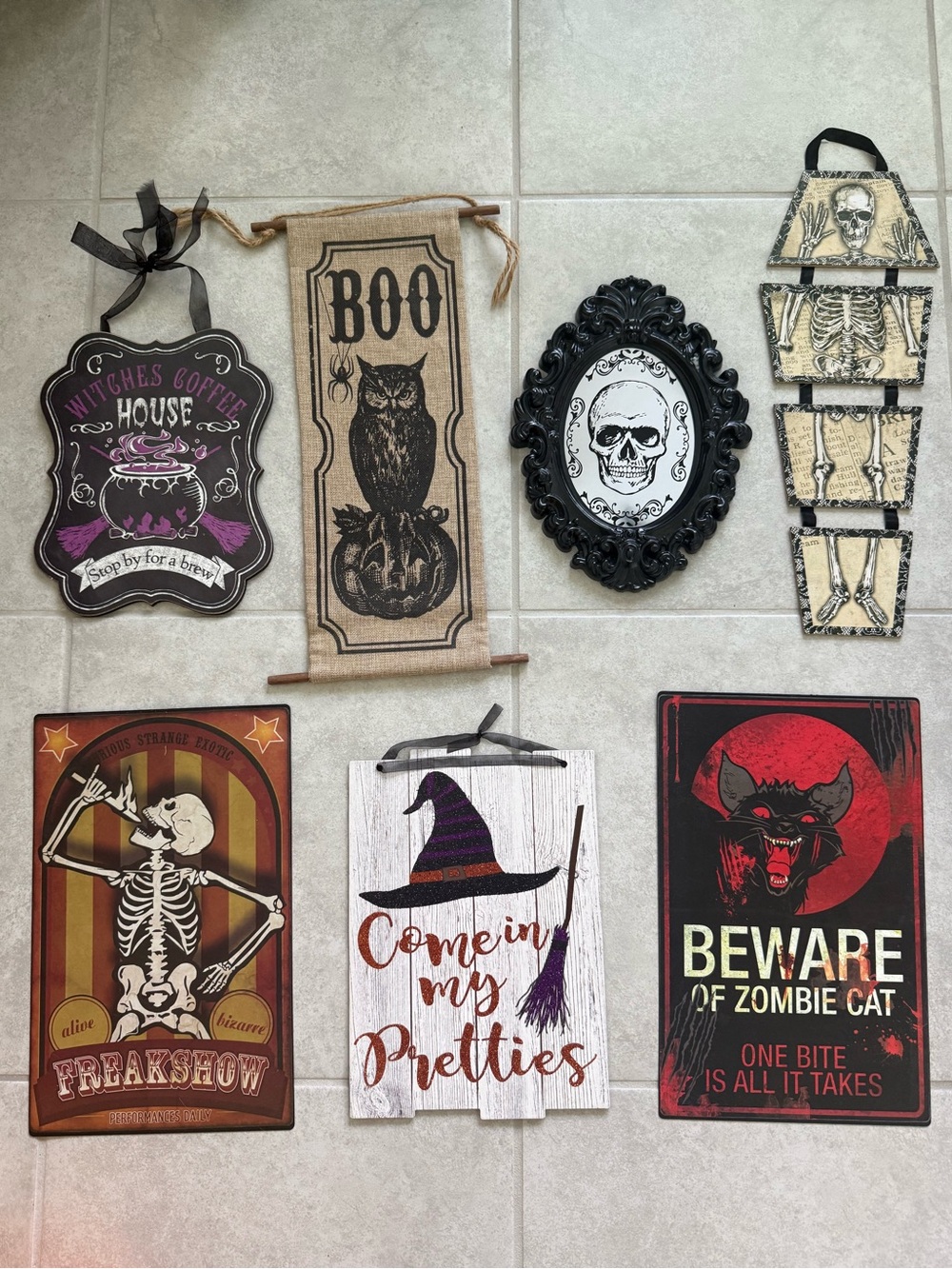 7 Piece Halloween Wall Decor